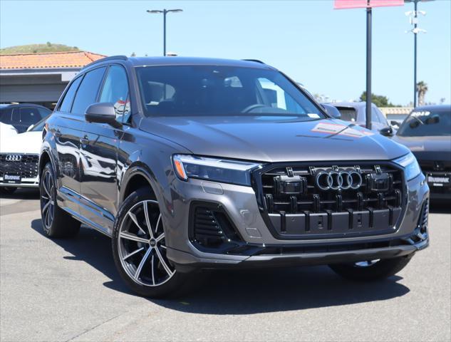 new 2025 Audi Q7 car, priced at $72,120