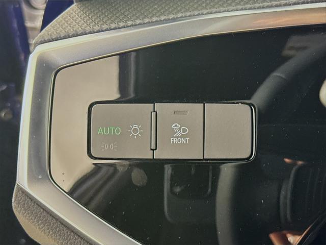 new 2025 Audi Q3 car, priced at $45,785