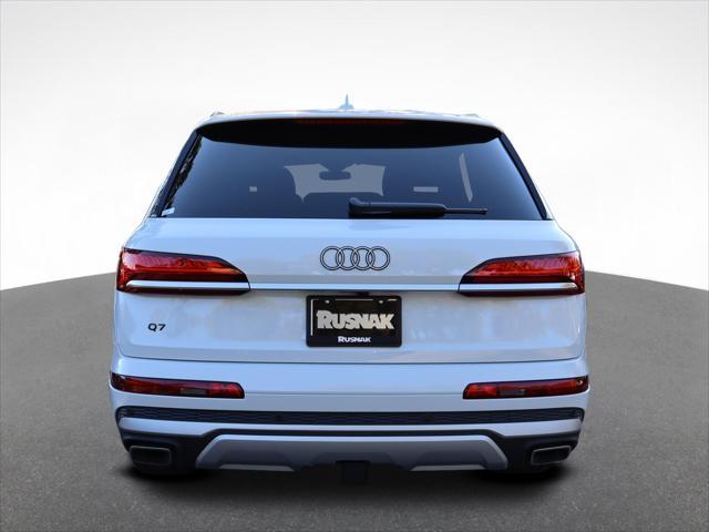 new 2025 Audi Q7 car, priced at $75,510