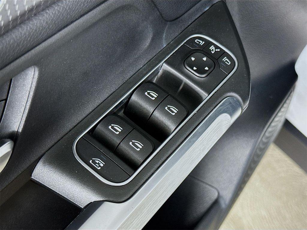 used 2022 Mercedes-Benz GLB 250 car, priced at $25,995