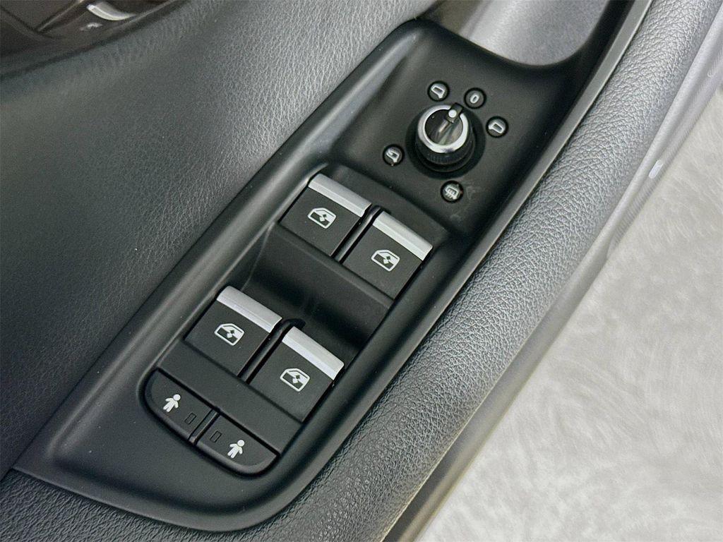 used 2019 Audi Q7 car, priced at $18,595