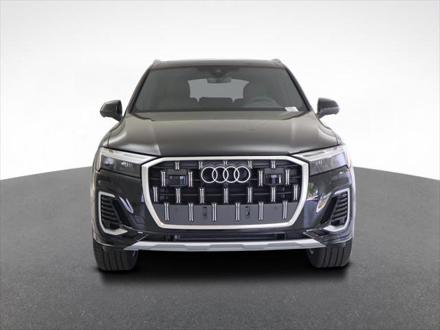 new 2025 Audi Q7 car, priced at $65,270