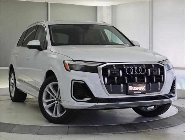 new 2025 Audi Q7 car, priced at $70,020