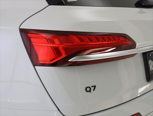 new 2025 Audi Q7 car, priced at $70,020