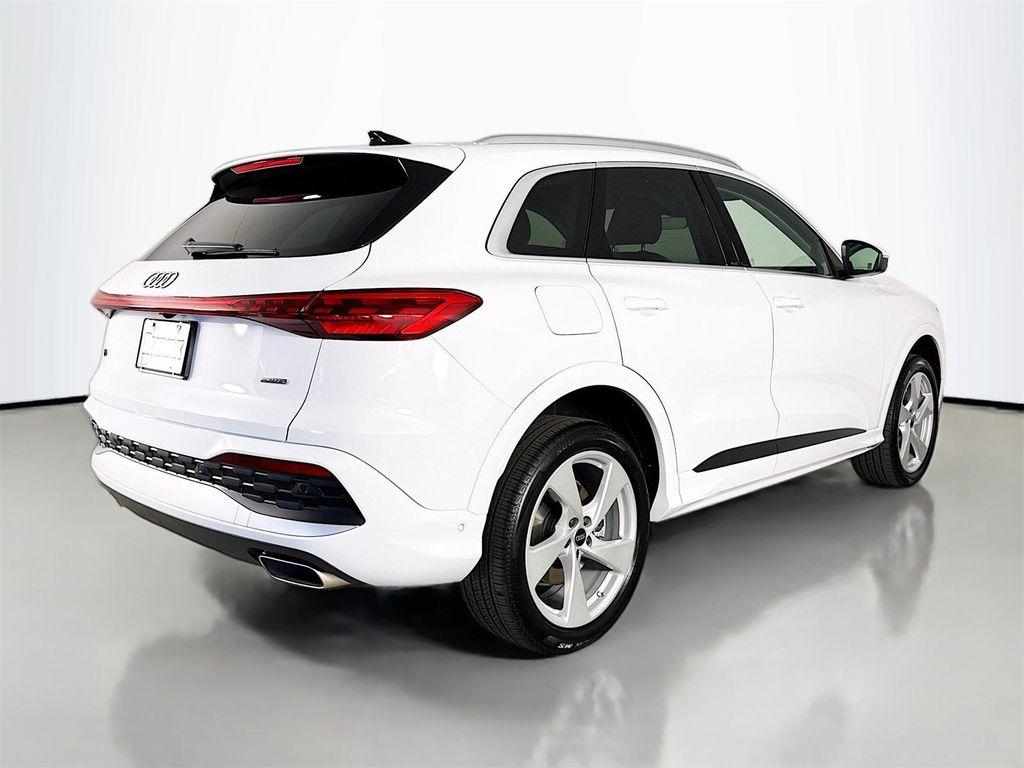 new 2025 Audi Q5 car, priced at $60,290