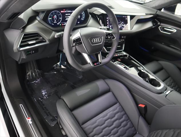 new 2024 Audi RS e-tron GT car