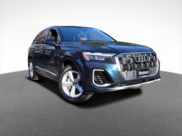 new 2025 Audi Q7 car, priced at $69,610