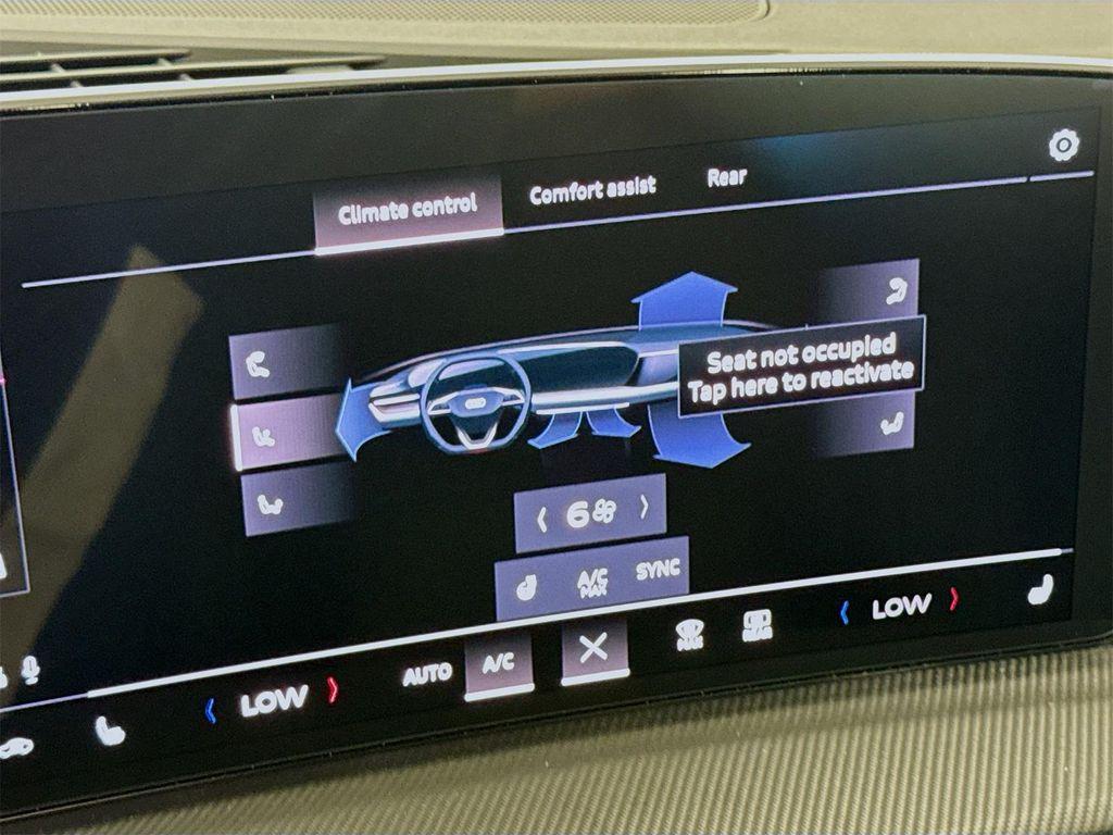 new 2025 Audi SQ5 car