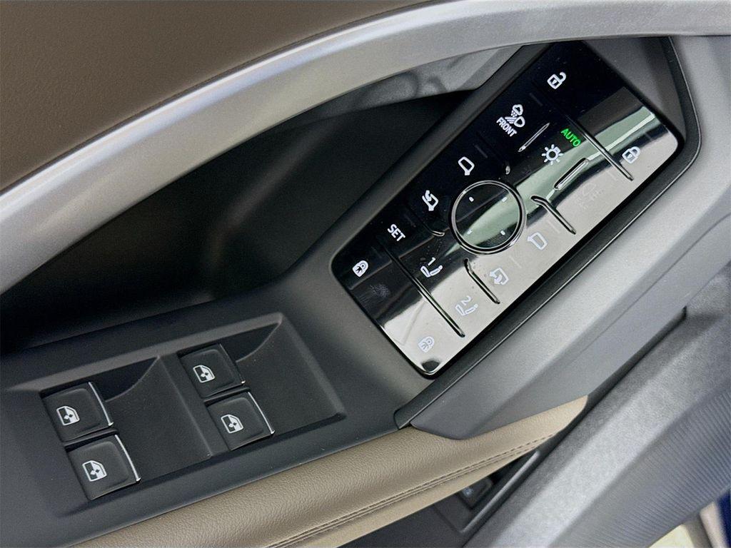 new 2025 Audi Q5 car, priced at $59,490