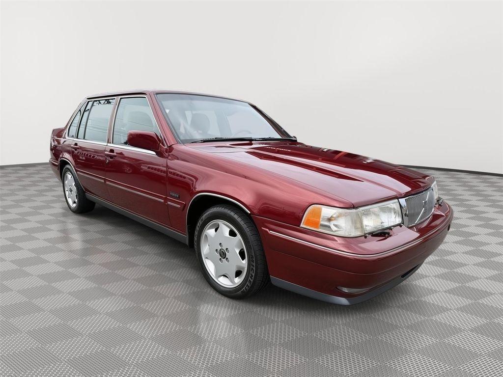 used 1997 Volvo 960 car, priced at $10,938