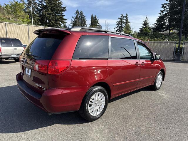 used 2007 Toyota Sienna car, priced at $7,438