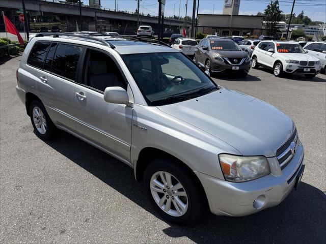 used 2006 Toyota Highlander Hybrid car, priced at $5,938