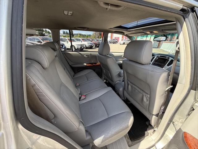 used 2006 Toyota Highlander Hybrid car, priced at $5,938