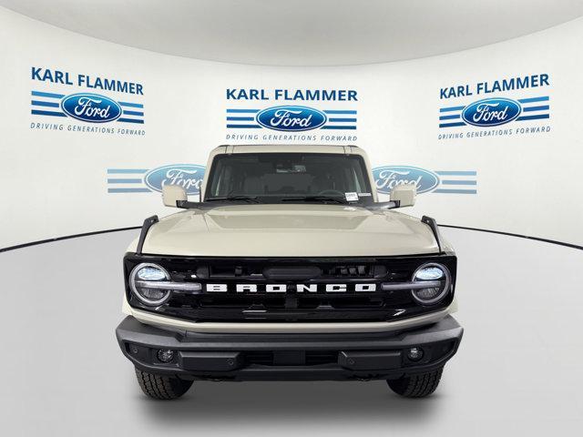 new 2025 Ford Bronco car, priced at $53,346