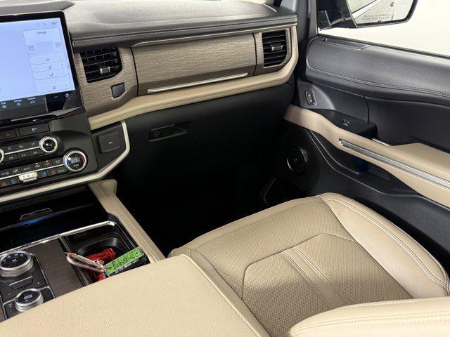 used 2024 Ford Expedition car, priced at $50,856