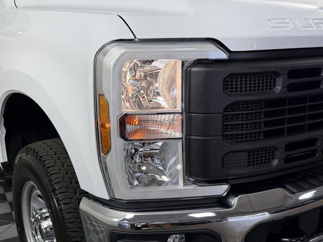 new 2025 Ford F-250 car, priced at $64,087
