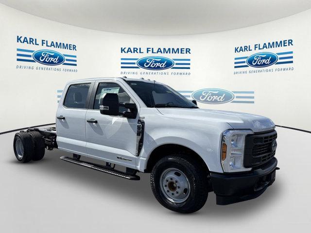 new 2024 Ford F-350 car, priced at $65,885