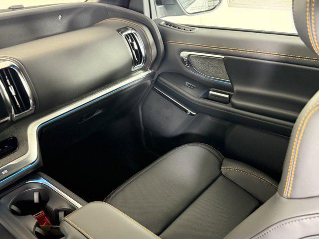 new 2025 Ford Expedition car, priced at $78,044
