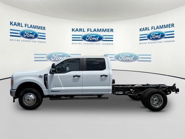 new 2025 Ford F-350 car, priced at $73,155