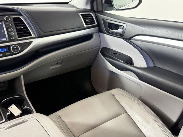 used 2017 Toyota Highlander car, priced at $17,258