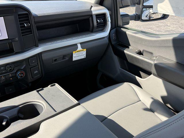 new 2025 Ford F-450 car, priced at $76,755