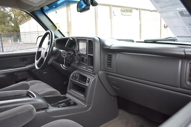 used 2005 GMC Sierra 2500 car, priced at $19,988