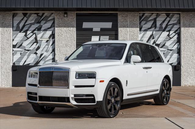 used 2022 Rolls-Royce Cullinan car, priced at $349,900