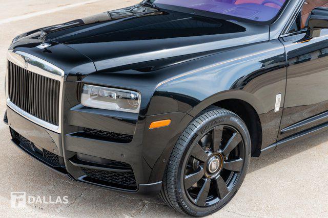 used 2022 Rolls-Royce Cullinan car, priced at $285,900