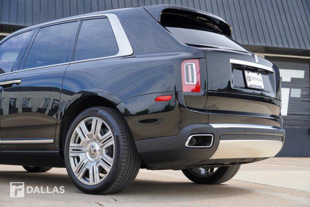 used 2022 Rolls-Royce Cullinan car, priced at $319,900