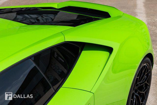 used 2022 Lamborghini Huracan EVO car, priced at $305,900