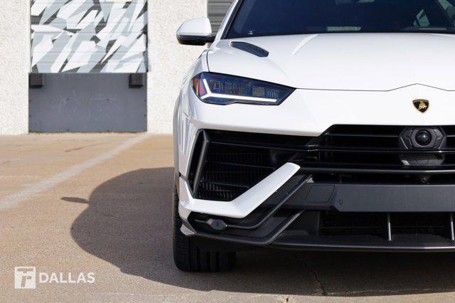 used 2023 Lamborghini Urus car, priced at $289,900