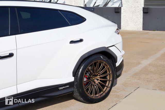 used 2023 Lamborghini Urus car, priced at $289,900