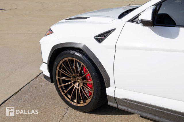 used 2023 Lamborghini Urus car, priced at $289,900