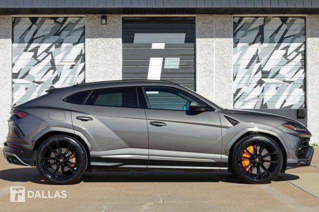 used 2022 Lamborghini Urus car, priced at $229,900