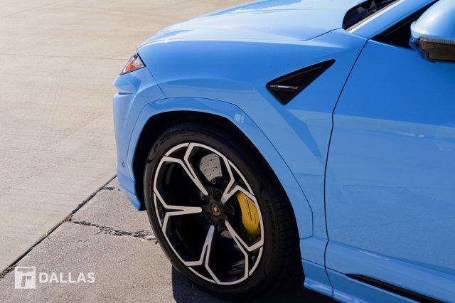 used 2022 Lamborghini Urus car, priced at $237,900