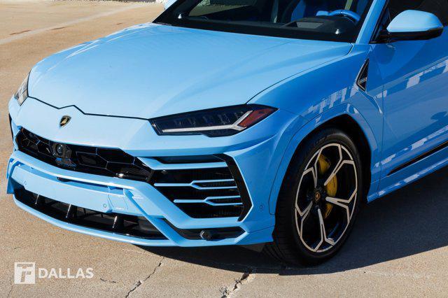 used 2022 Lamborghini Urus car, priced at $237,900