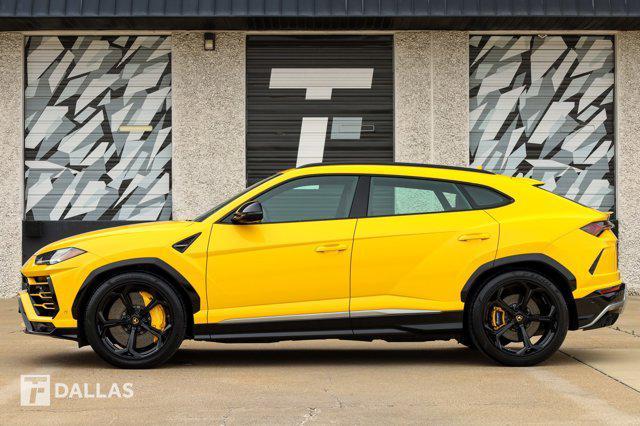 used 2019 Lamborghini Urus car, priced at $184,900