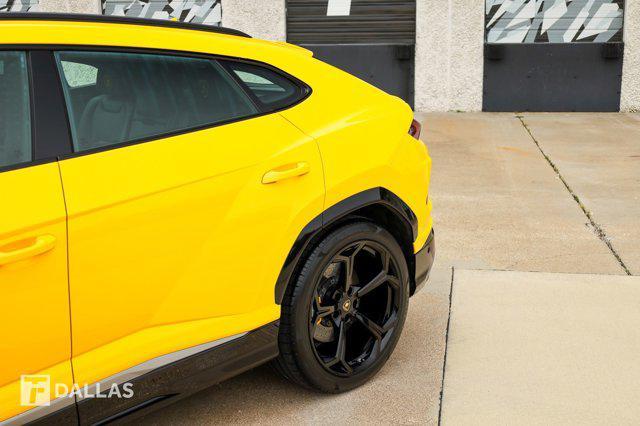 used 2019 Lamborghini Urus car, priced at $184,900