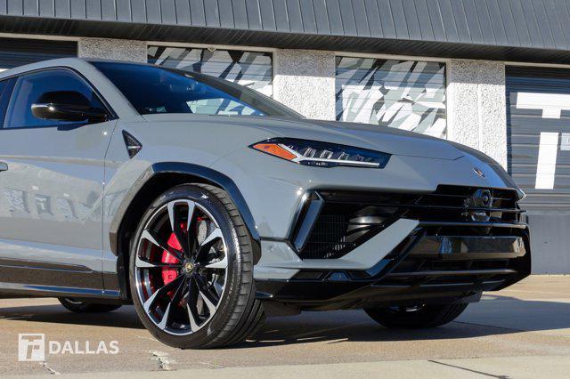 used 2023 Lamborghini Urus car, priced at $275,900