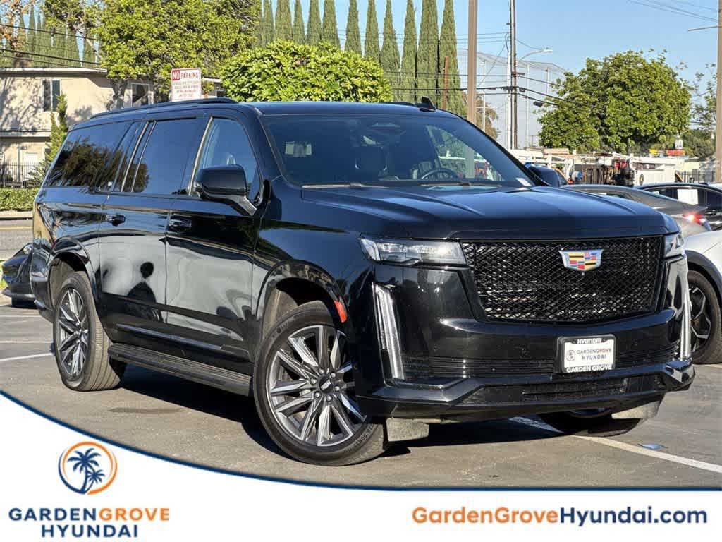 used 2023 Cadillac Escalade ESV car, priced at $67,555