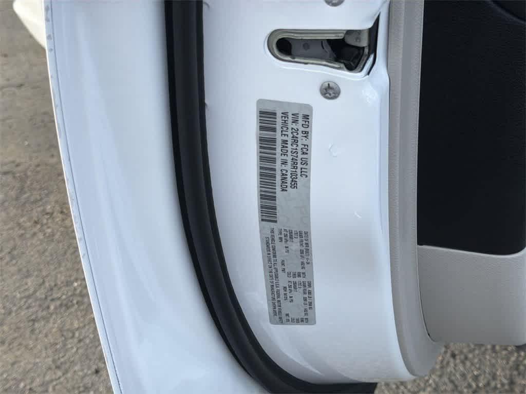 used 2024 Chrysler Pacifica Hybrid car, priced at $33,089