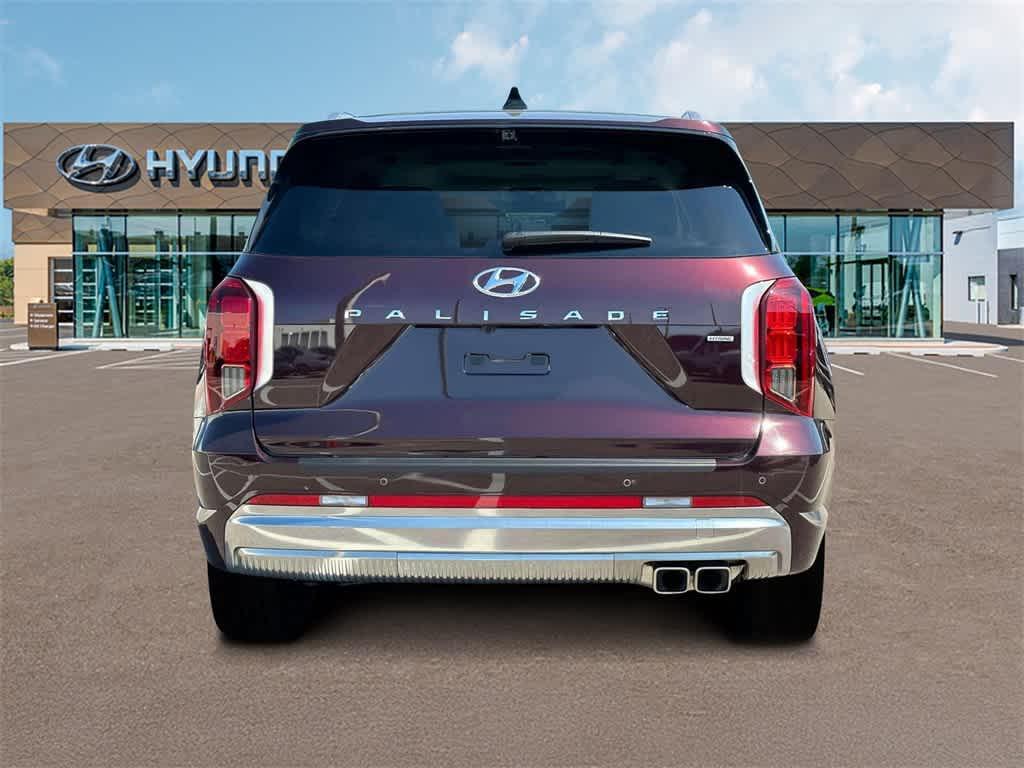 used 2024 Hyundai Palisade car, priced at $42,843