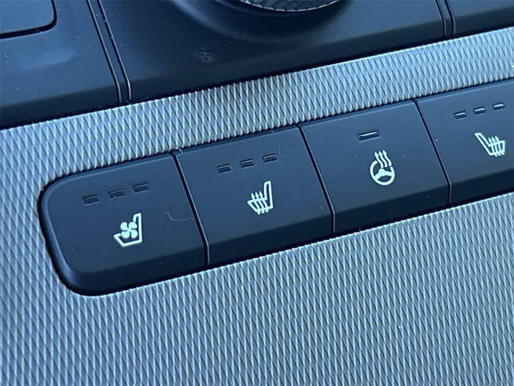 used 2024 Hyundai Palisade car, priced at $40,360