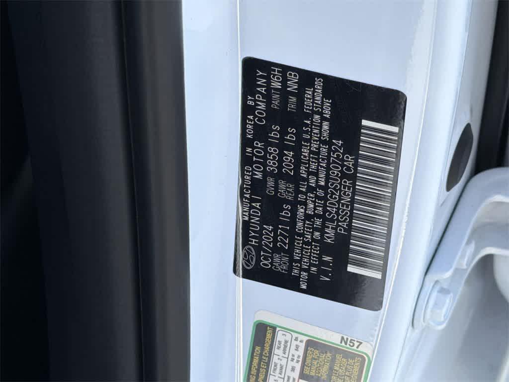 used 2025 Hyundai Elantra car, priced at $19,700