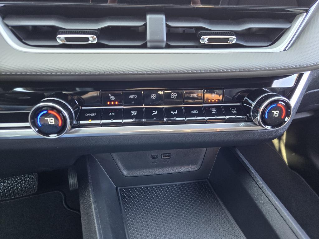 new 2026 Chevrolet Equinox car, priced at $36,310