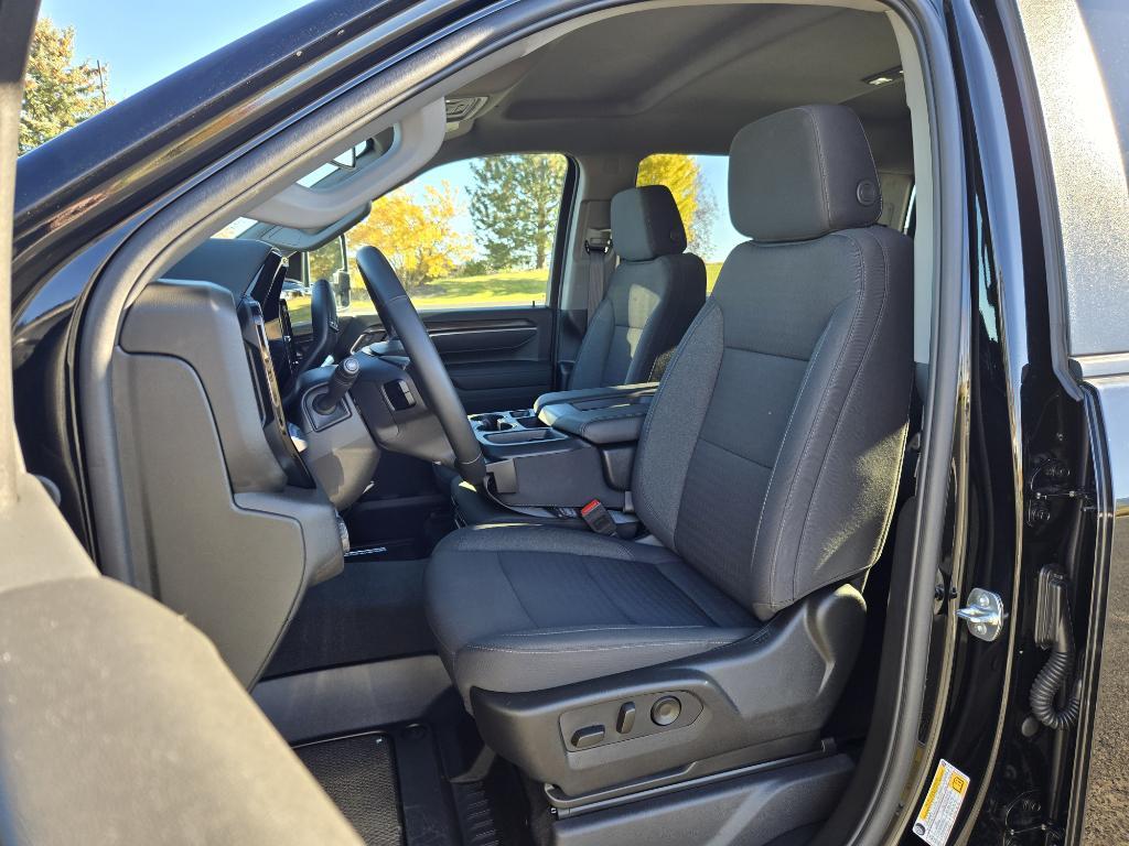 used 2025 Chevrolet Silverado 3500 car, priced at $72,995