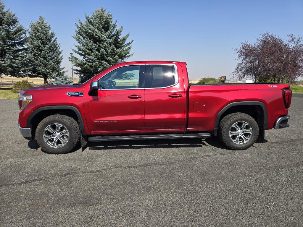 used 2022 GMC Sierra 1500 car, priced at $36,995