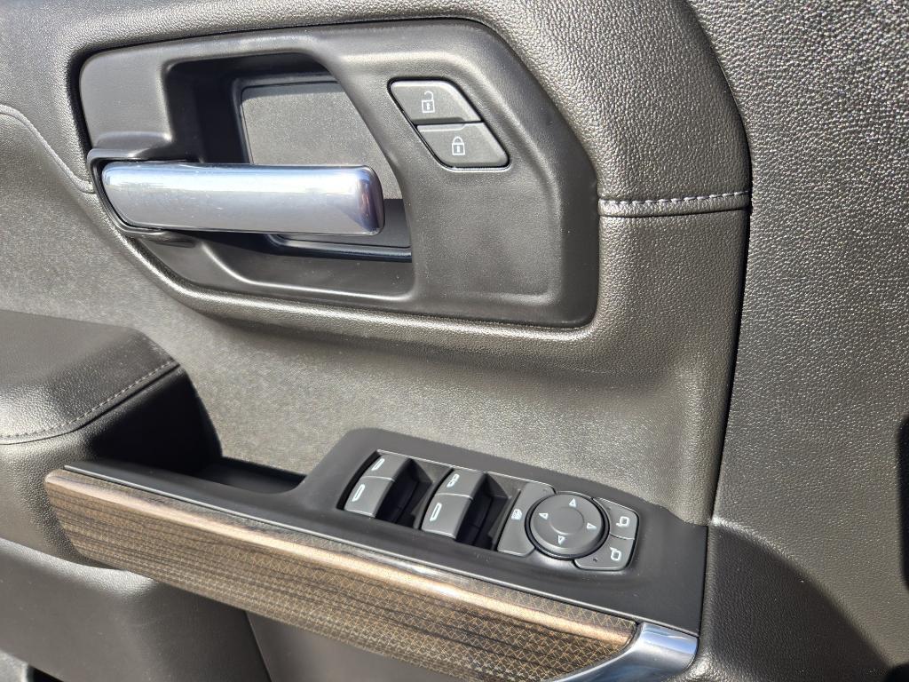 used 2022 Chevrolet Silverado 1500 car, priced at $46,995