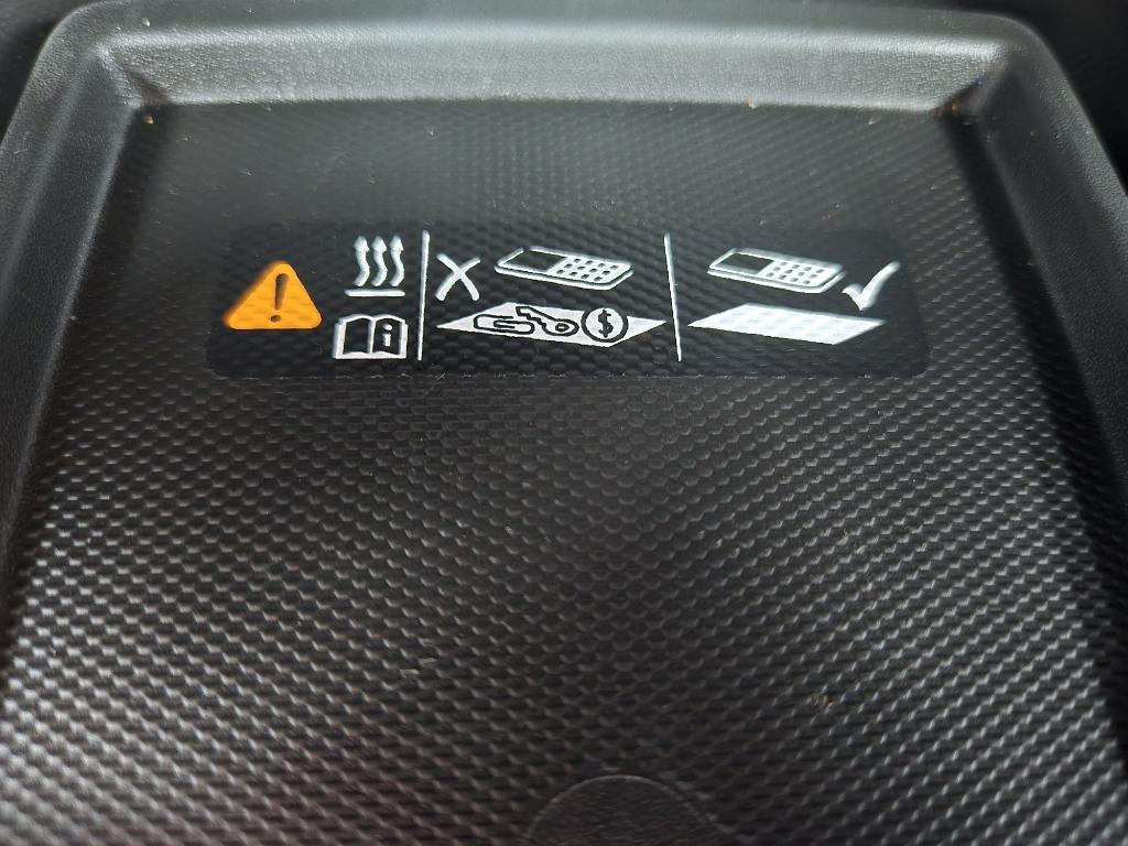 used 2023 Chevrolet Traverse car, priced at $38,495