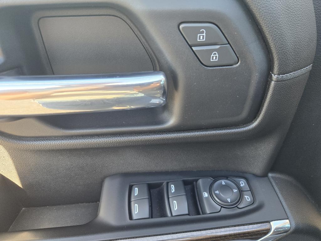 used 2022 Chevrolet Silverado 1500 car, priced at $30,995